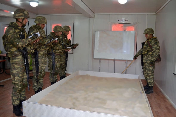 Azərbaycan Ordusunda nümunəvi tabor taktiki təlimi keçirilib — FOTO/VİDEO Azərbaycan Ordusunda nümunəvi tabor taktiki təlimi keçirilib — FOTO/VİDEO