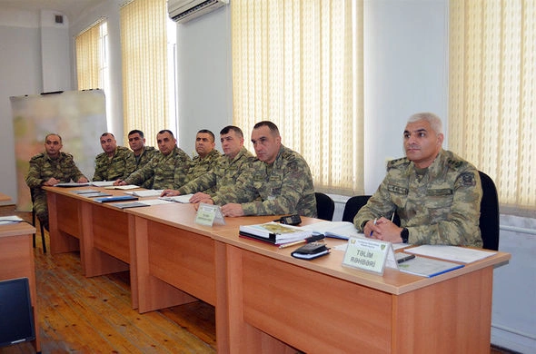 Azərbaycan Ordusunun hərbi hissələrinin komanda-qərargah təlimləri keçirilir — FOTO