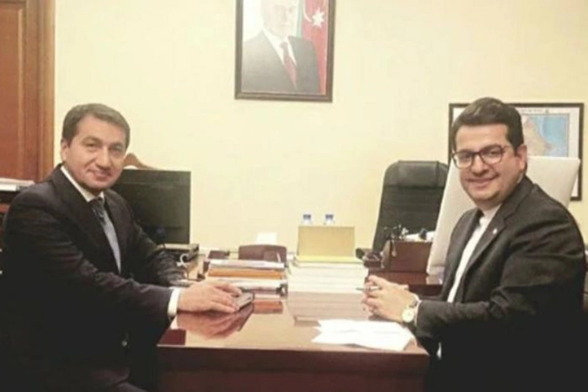Hikmət Hacıyev İran səfirini qəbul edib