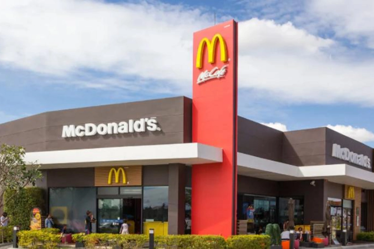 McDonald's Qazaxıstandakı fəaliyyətini dayandırdı