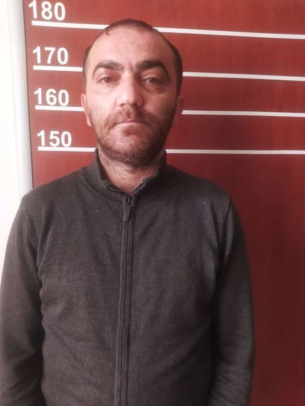 Hacıqabul polisi əməliyyat keçirdi: Narkotacirlər saxlandılar — FOTO Hacıqabul polisi əməliyyat keçirdi: Narkotacirlər saxlandılar — FOTO