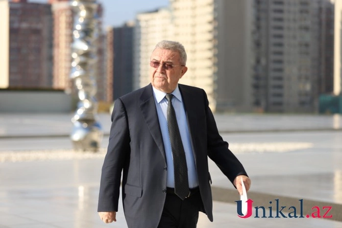 YAP-ın 30 illik yubiley tədbiri başladı — FOTOLAR