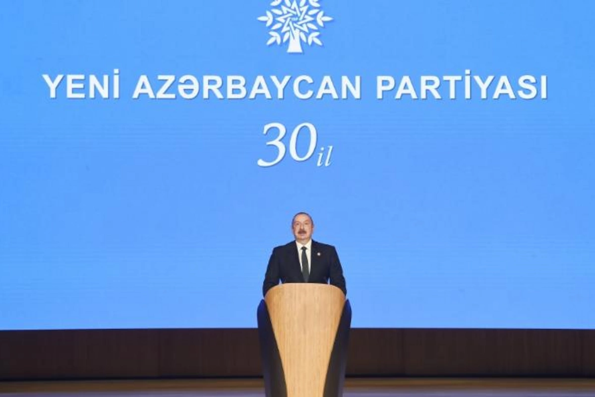 İlham Əliyevin Fransa və Ermənistanla bağlı möhtəşəm zarafatı: “Onlar bir-birilərinə bacı deyirlər...” — YENİLƏNİB (VİDEO)