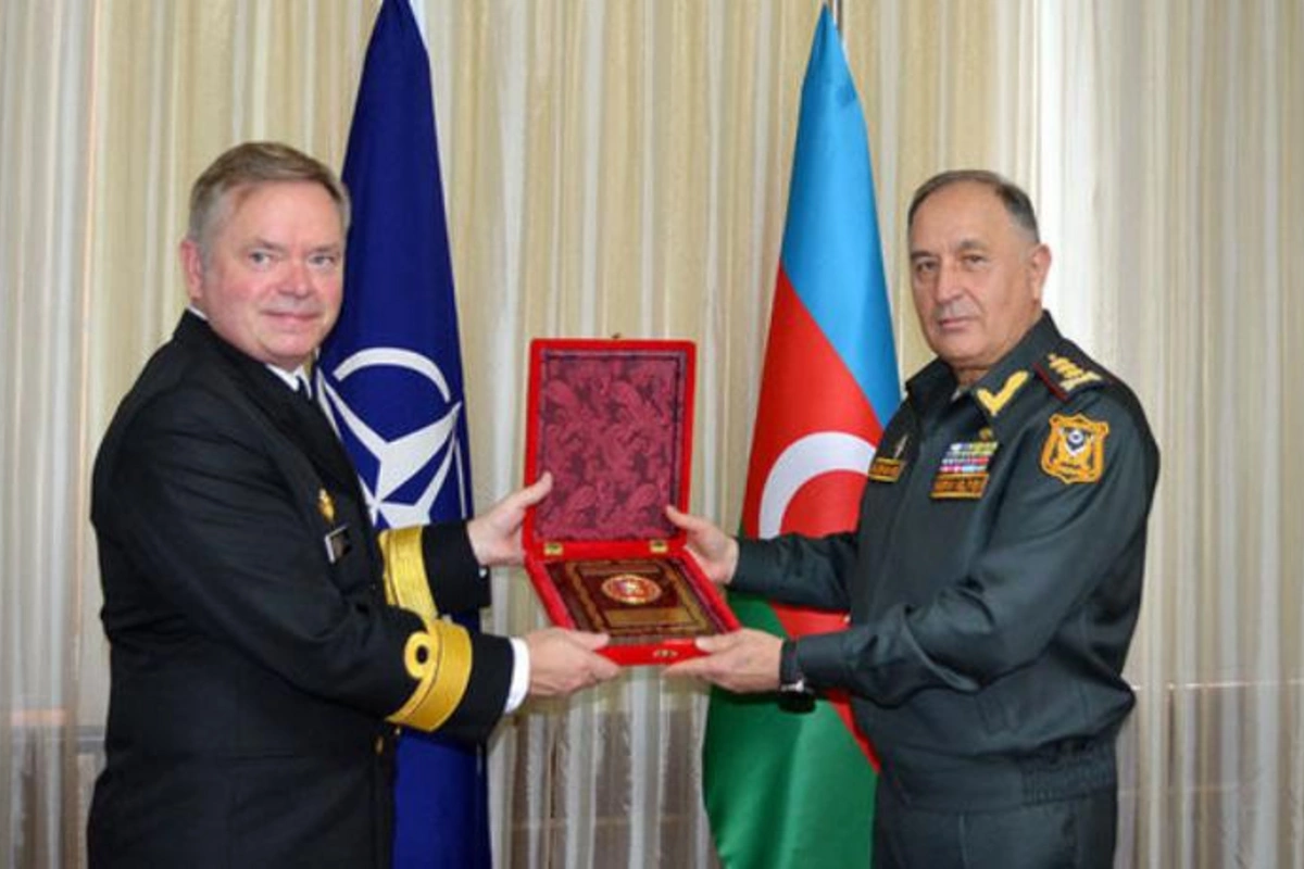 Kərim Vəliyev NATO-nun kontr-admiralı ilə görüşüb — FOTO
