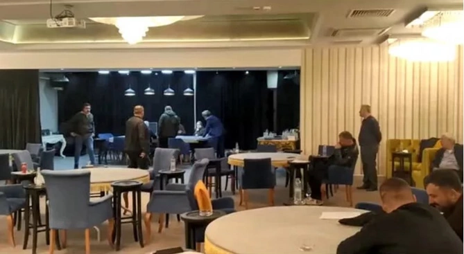18 il əvvəl “Kurtlar vadisi“nin çəkildiyi QURMARXANAYA BASQIN EDİLDİ — FOTOLAR
