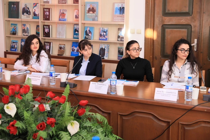 Gender yönümlü pedaqogika üzrə təhsil resurslarının tədris kurikulumlarına inteqrasiyası ilə bağlı yol xəritəsi hazırlanıb Gender yönümlü pedaqogika üzrə təhsil resurslarının tədris kurikulumlarına inteqrasiyası ilə bağlı yol xəritəsi hazırlanıb