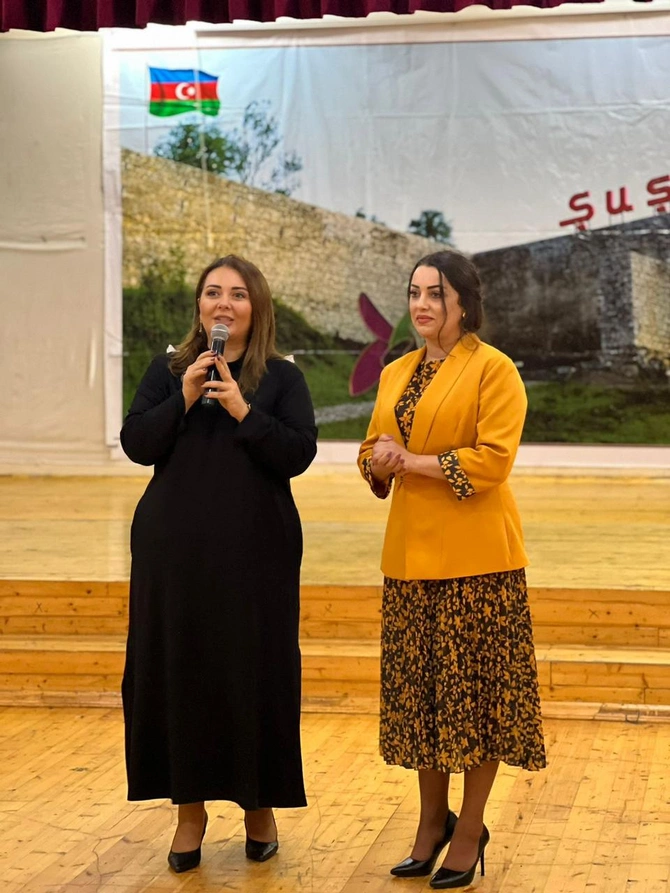 Daha bir məktəbdə “Şuşanın 270 anı” filmi nümayiş olundu — FOTOLAR