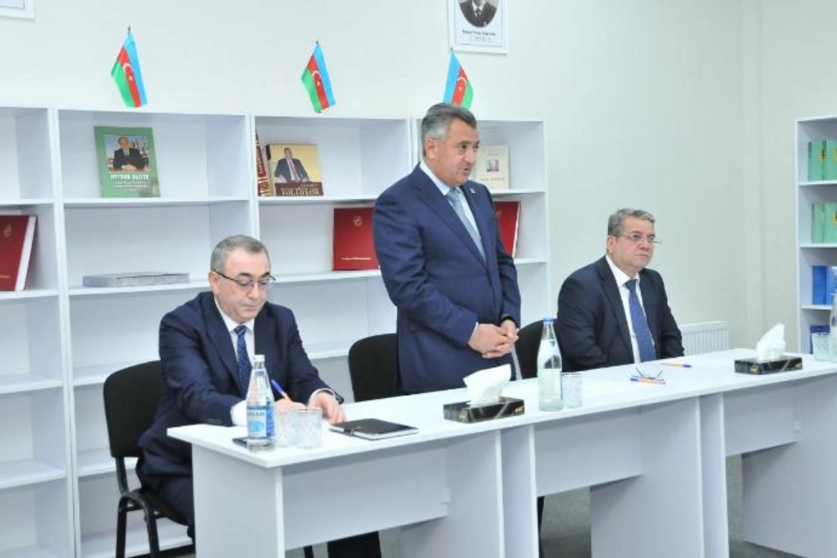 Abşeronda vətəndaş qəbulları davam etdirilir — FOTOLAR
