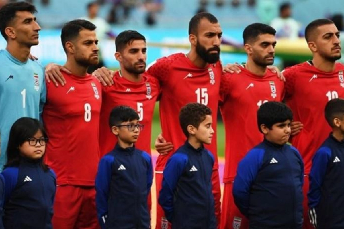 Himni oxumamağın cəzası: Hökumətə etiraz edən futbolçular həbs olunacaq