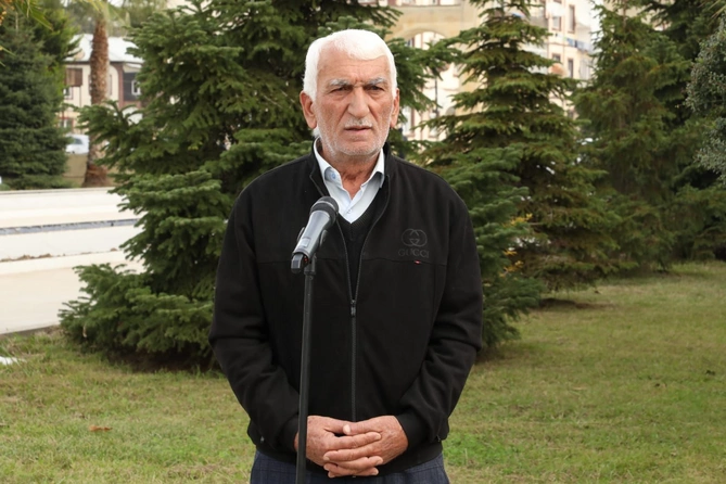 Masallı sakinləri “Açıq mikrofon”da müraciətlərini səsləndirdilər — FOTO Masallı sakinləri “Açıq mikrofon”da müraciətlərini səsləndirdilər — FOTO