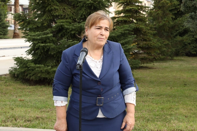 Masallı sakinləri “Açıq mikrofon”da müraciətlərini səsləndirdilər — FOTO Masallı sakinləri “Açıq mikrofon”da müraciətlərini səsləndirdilər — FOTO