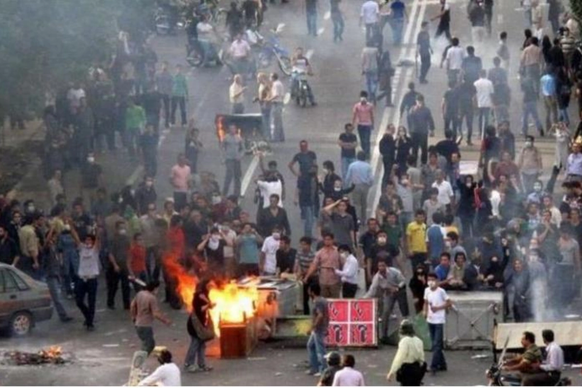 Molla rejimi dinc insanları qətlə yetirir — Rusiya və Suriyadan muzdlular gətirilir