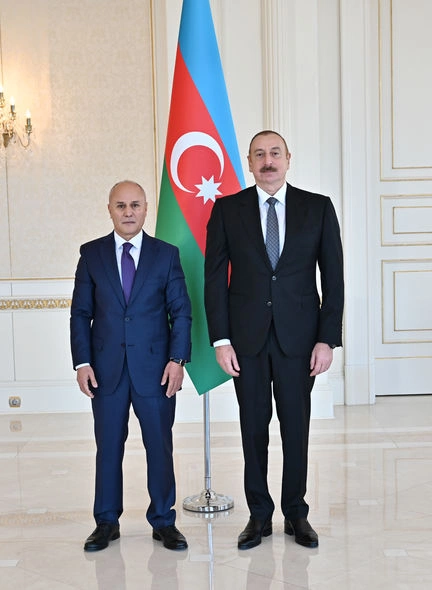 Prezident Liviyanın yeni səfirinin etimadnaməsini qəbul edib — YENİLƏNİB (FOTO)