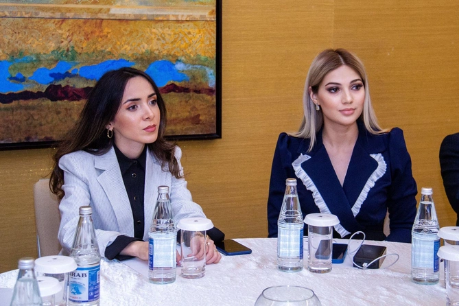Türkiyəli jurnalist çap mediası subyektlərinin nümayəndələri üçün təlim keçib — FOTOLAR Türkiyəli jurnalist çap mediası subyektlərinin nümayəndələri üçün təlim keçib — FOTOLAR