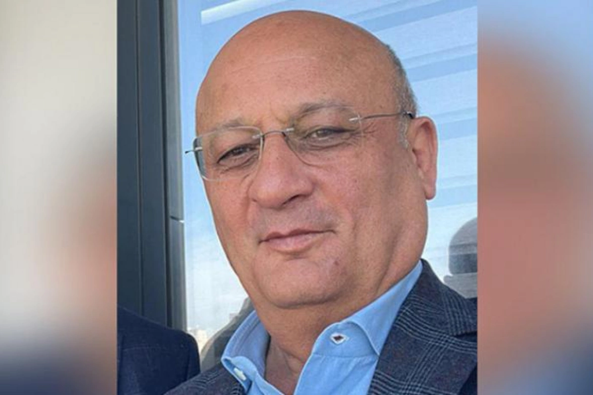 Kisəçi prokurordan şantaj yolu ilə qopardığı pulla “07” alıbmış