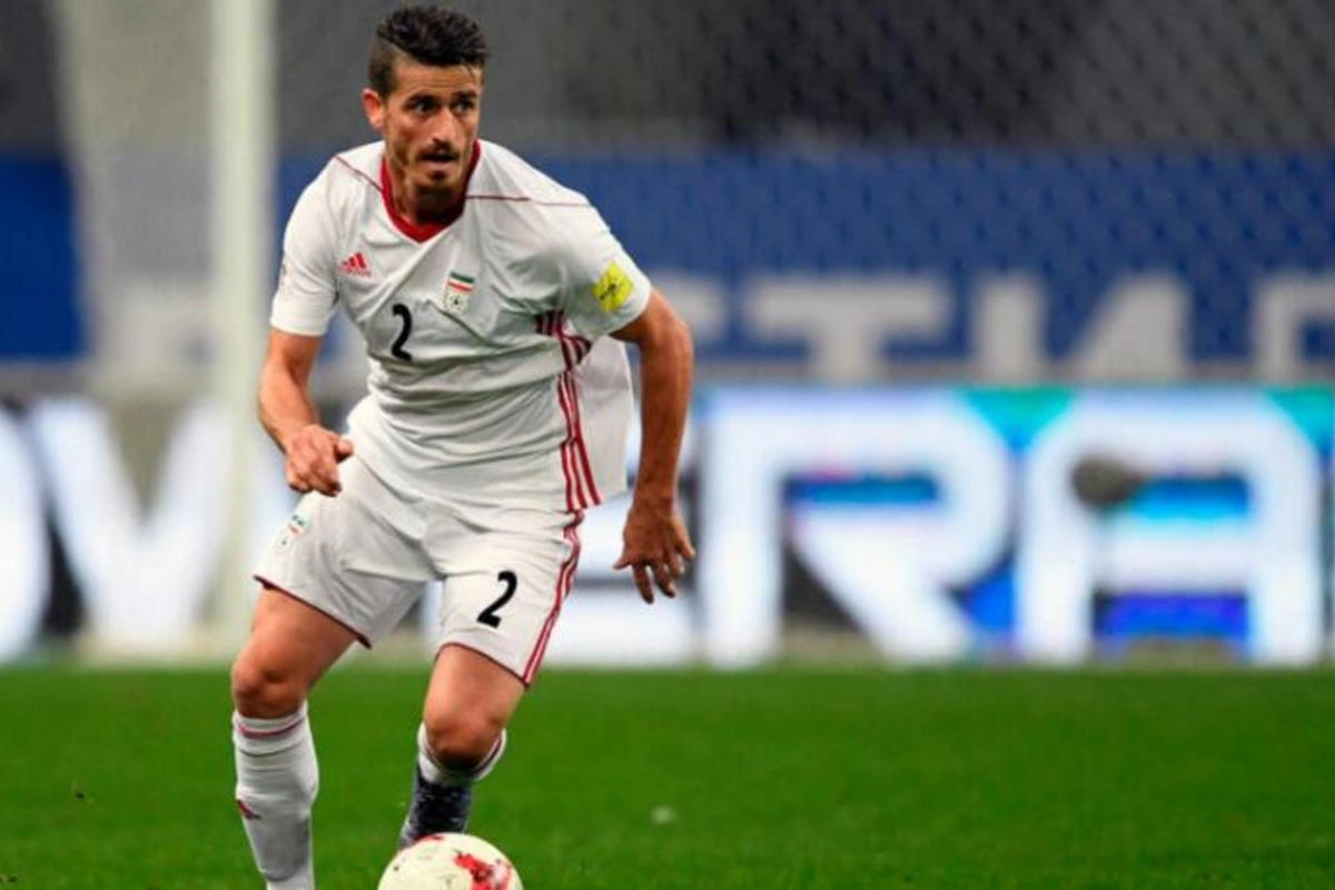 İranda hökuməti tənqid edən futbolçu həbs edilib