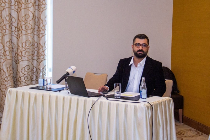 Türkiyəli jurnalist çap mediası subyektlərinin nümayəndələri üçün təlim keçib — FOTOLAR Türkiyəli jurnalist çap mediası subyektlərinin nümayəndələri üçün təlim keçib — FOTOLAR