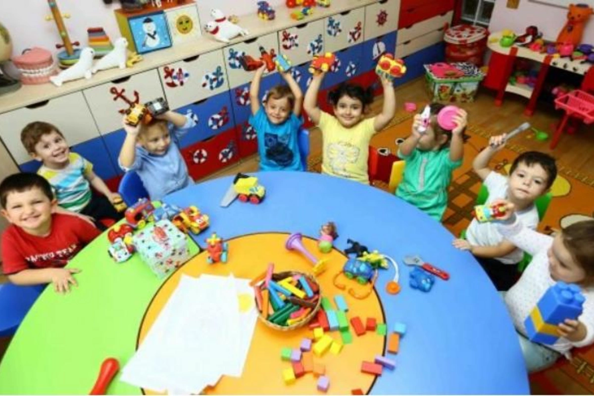 Dövlət bağçalarında yerlər azdır, özəllərdə qiymət ceyran belində — Problem necə həll olunmalıdır?