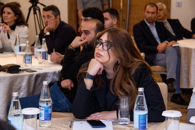 Türkiyəli jurnalist çap mediası subyektlərinin nümayəndələri üçün təlim keçib — FOTOLAR Türkiyəli jurnalist çap mediası subyektlərinin nümayəndələri üçün təlim keçib — FOTOLAR