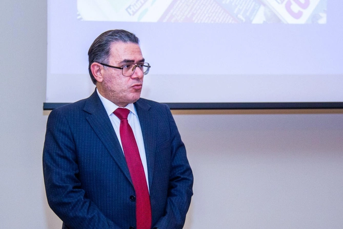 Türkiyəli jurnalist çap mediası subyektlərinin nümayəndələri üçün təlim keçib — FOTOLAR Türkiyəli jurnalist çap mediası subyektlərinin nümayəndələri üçün təlim keçib — FOTOLAR