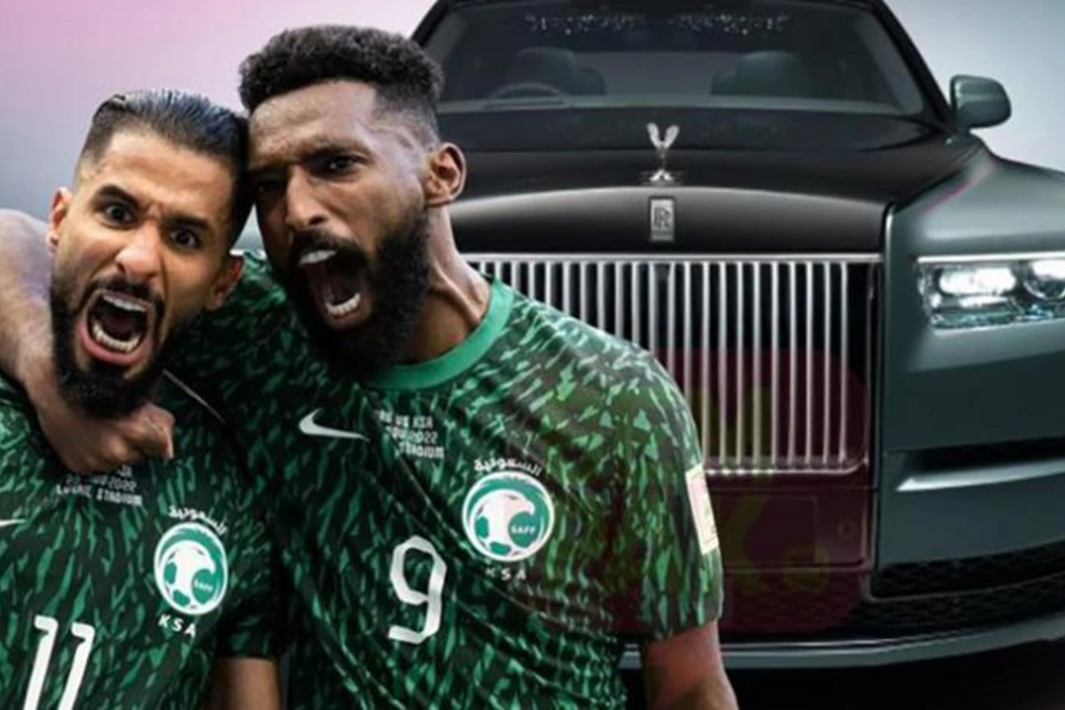 Səudiyyəli futbolçulara Argentina üzərində qələbəyə görə “Rolls Royce” hədiyyə edilib
