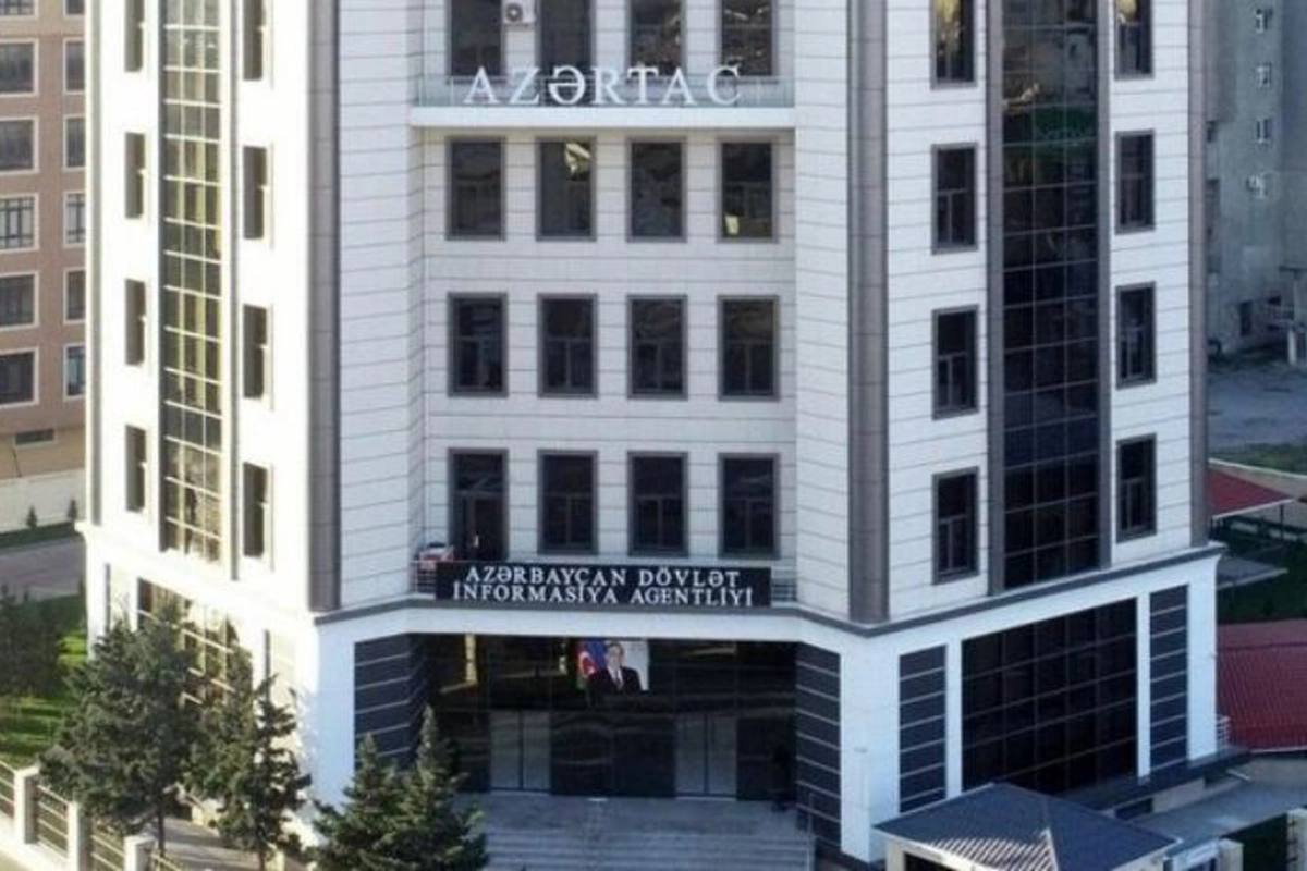 AZƏRTAC əməkdaşlarının aylıq vəzifə maaşları artırıldı