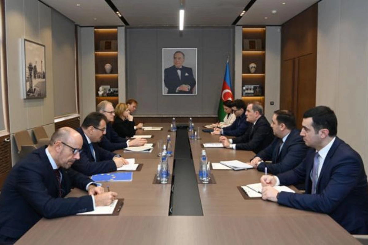 Ceyhun Bayramovla Aİ nümayəndəsi müzakirələr apardılar — FOTO
