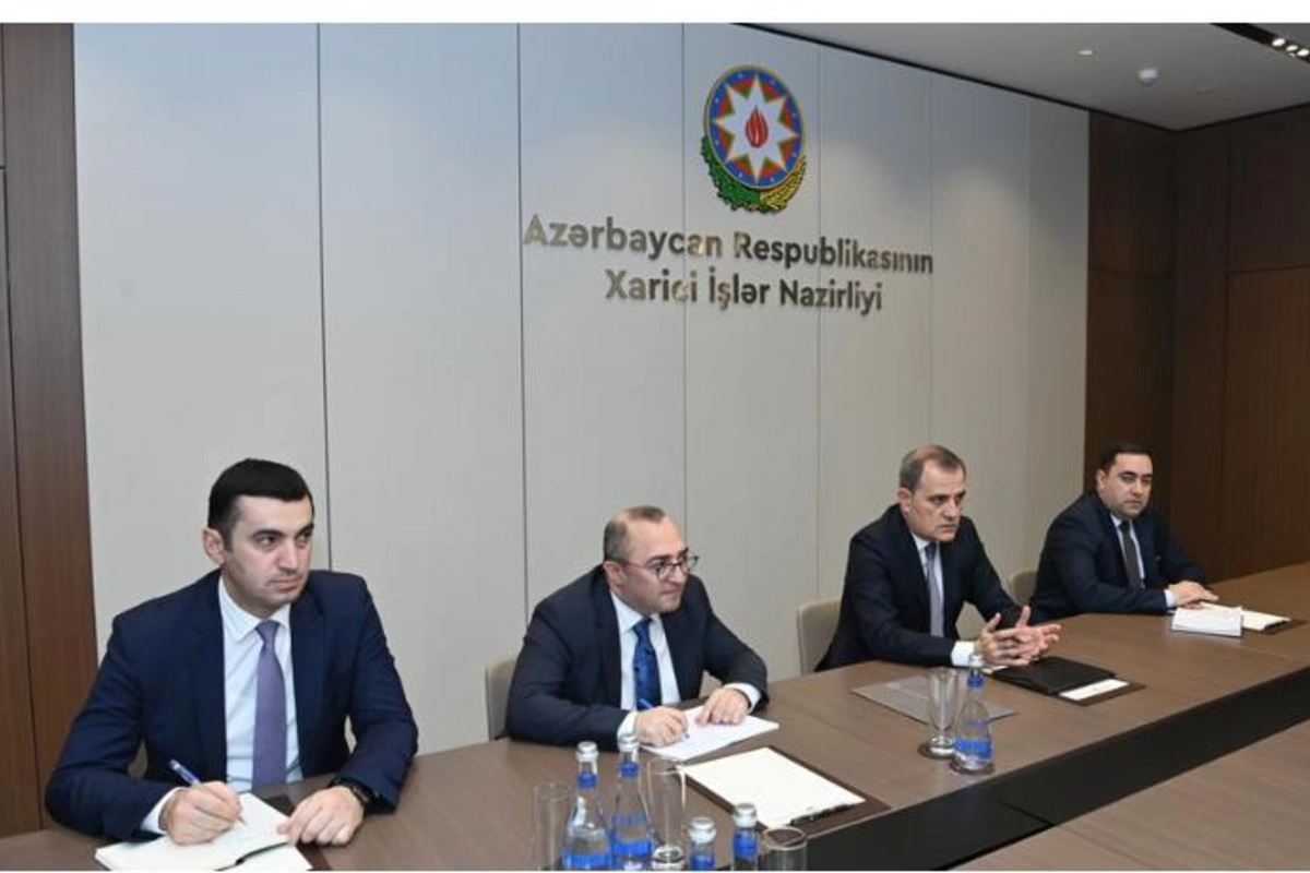 Ceyhun Bayramov ABŞ rəsmisi ilə Ermənistanla sülh müqaviləsini müzakirə edib
