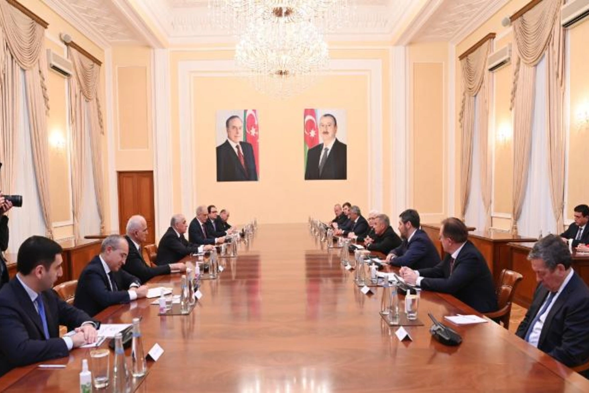 Əli Əsədov Tatarıstan Prezidenti ilə görüşüb