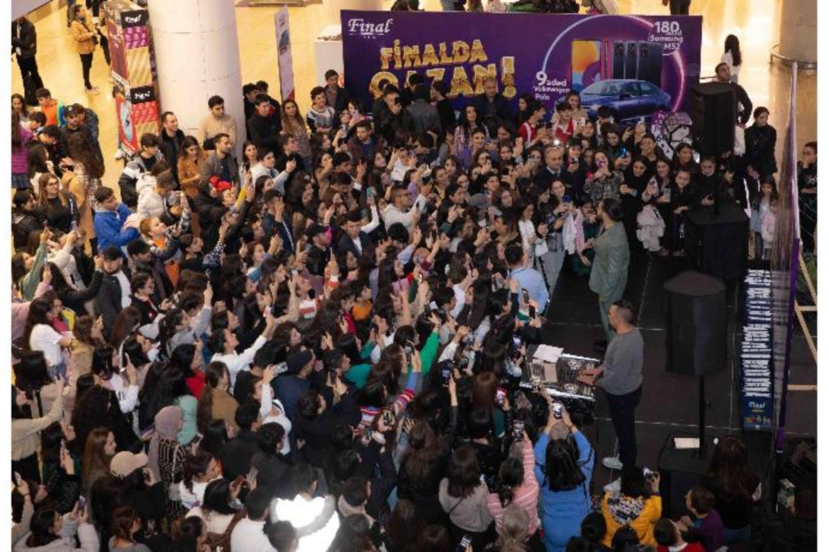 “Finalda qazan!” lotereyasının 1-ci tirajının qaliblərinə mobil telefonlar təqdim olundu — FOTOLAR