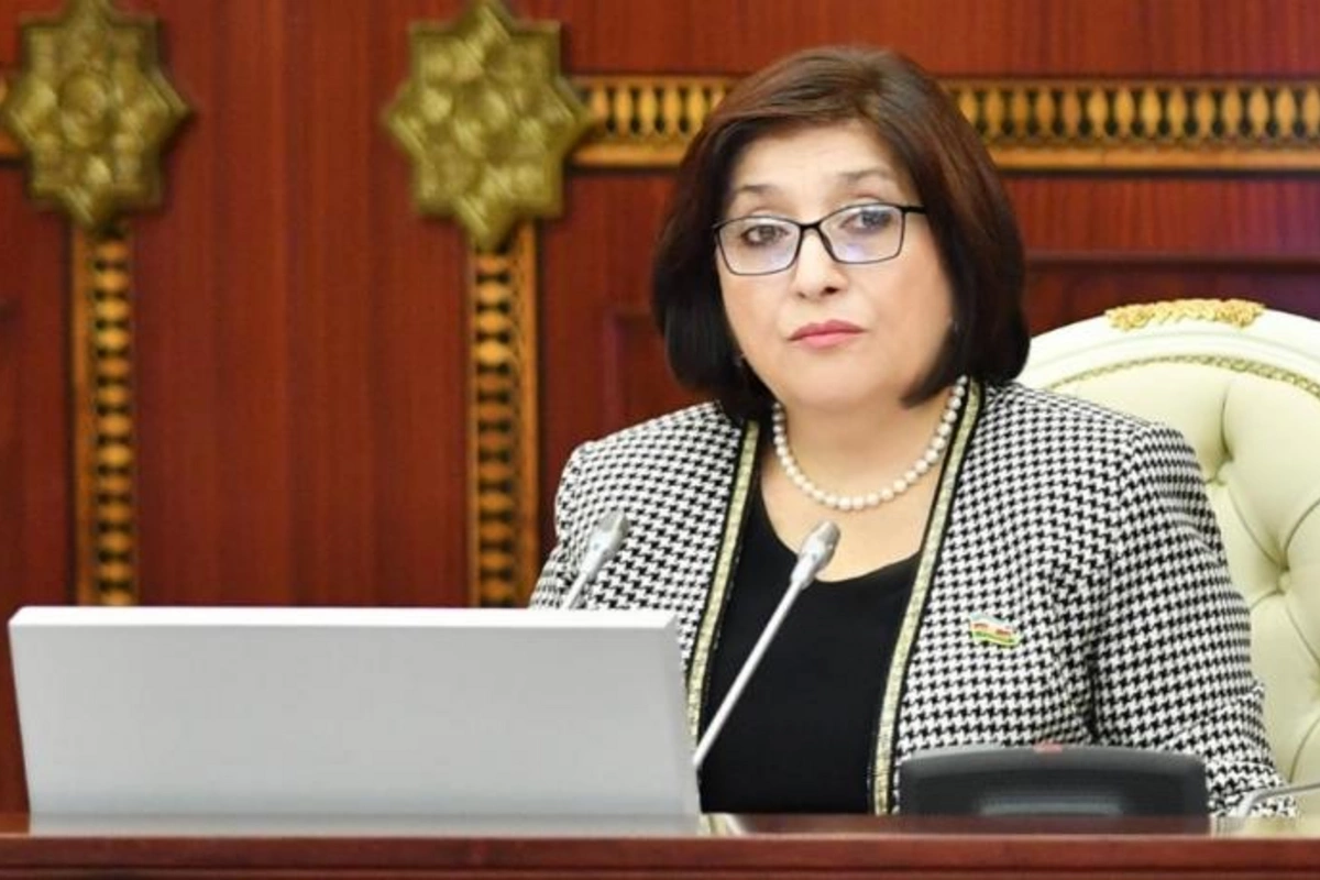 Spiker Fransanı tənqid etdi: “Riyakarlıq kimi qəbul edirik”