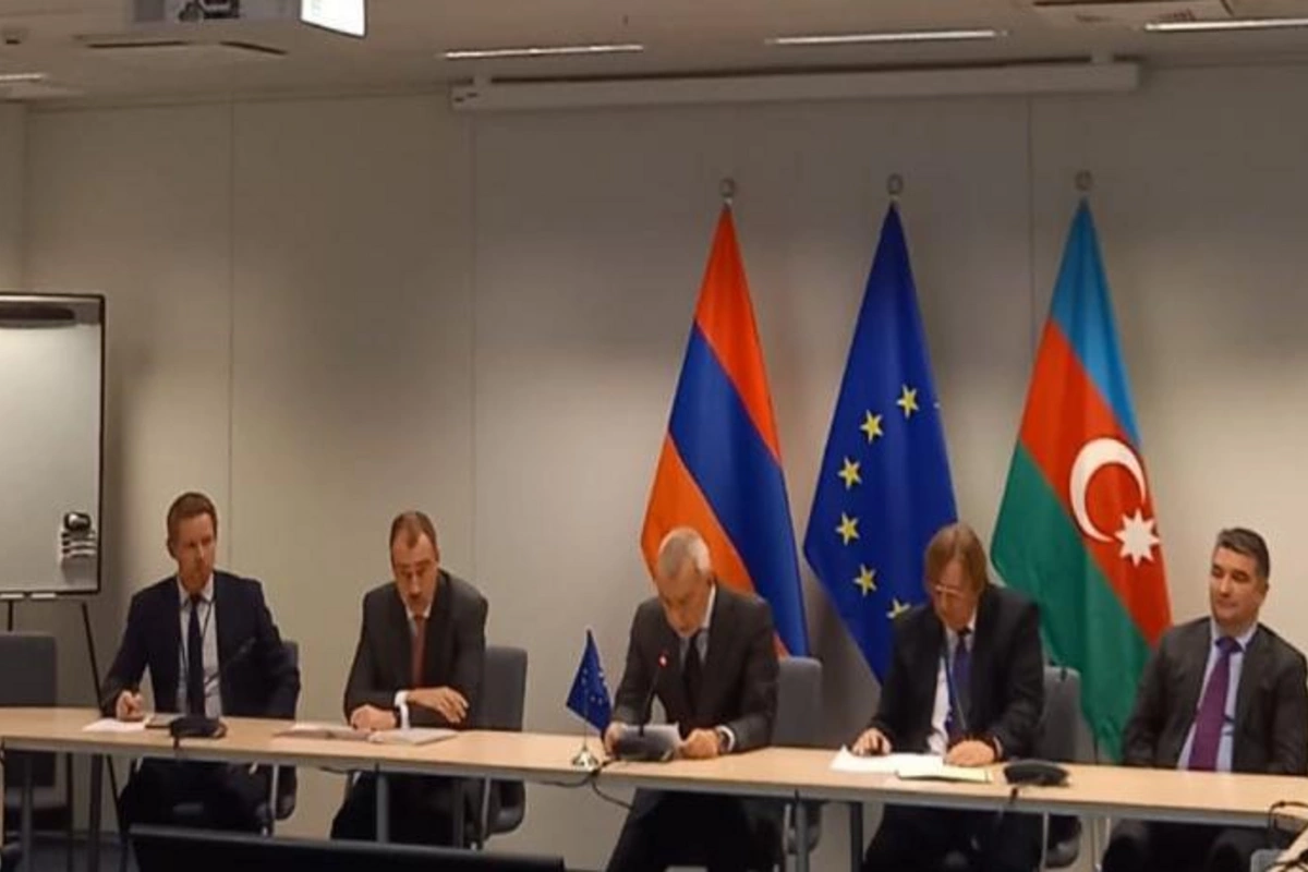 Azərbaycanla Ermənistan delimitasiya, sərhəd Komissiyalarının işini sürətləndirmək və IV iclas barədə razılığa gəlib