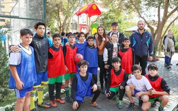 Leyla Əliyevanın iştirakı ilə növbəti abadlaşdırılmış həyətin açılışı olub — FOTO