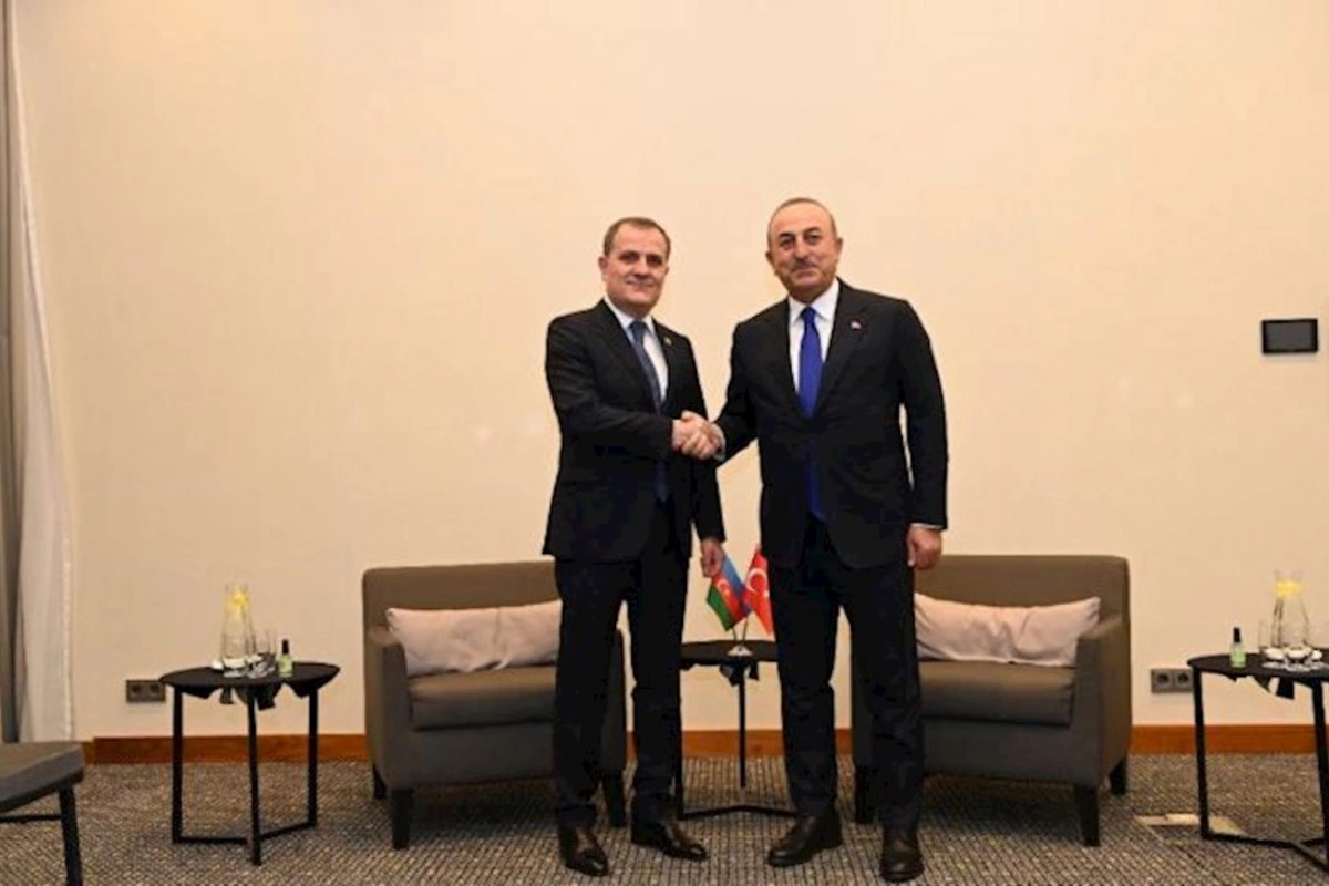 Azərbaycan və Türkiyə XİN başçıları Polşada görüşdülər