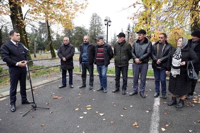 Qəbələ sakinlərini Səyyar qəbul otağına gətirən səbəblər məlum oldu — FOTO