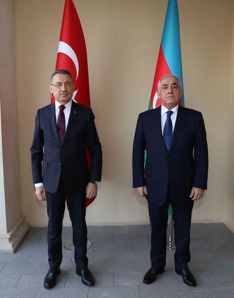 Əli Əsədov Türkiyənin Vitse-prezidenti ilə görüşdü — FOTO Əli Əsədov Türkiyənin Vitse-prezidenti ilə görüşdü — FOTO