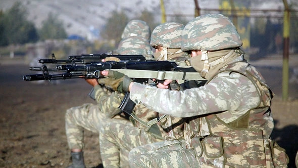 Zakir Həsənov komandoların təlimlərini izlədi, tapşırıqlar verdi — FOTO/VİDEO