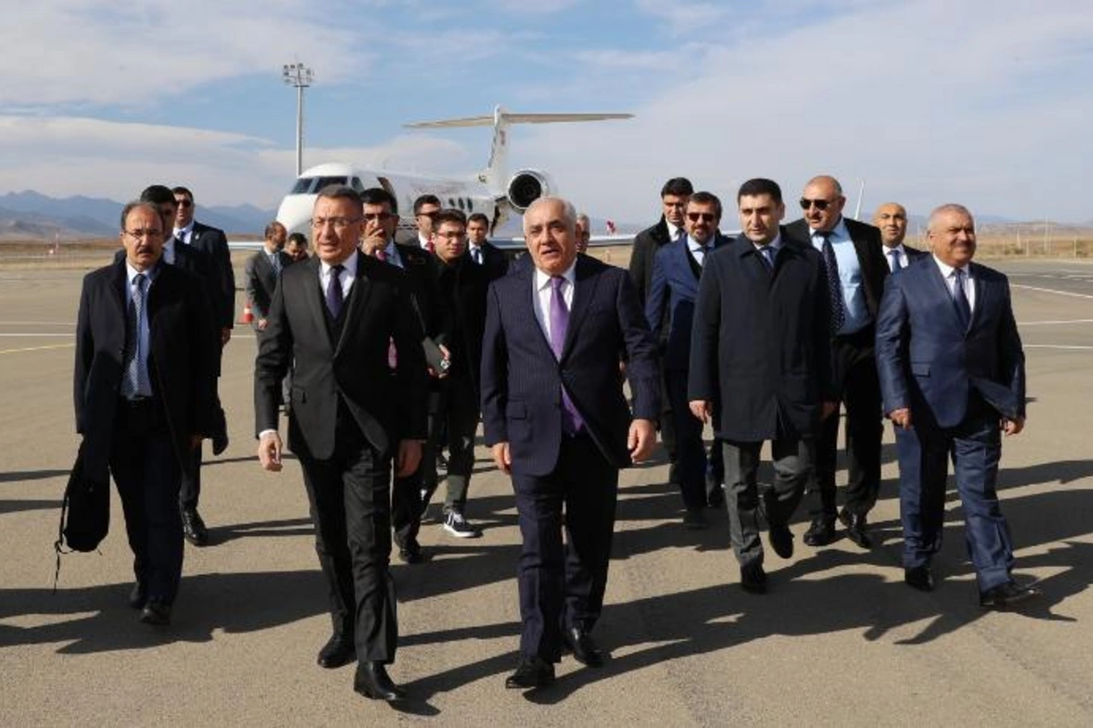 Türkiyənin vitse-prezidenti Füzuliyə getdi — FOTO
