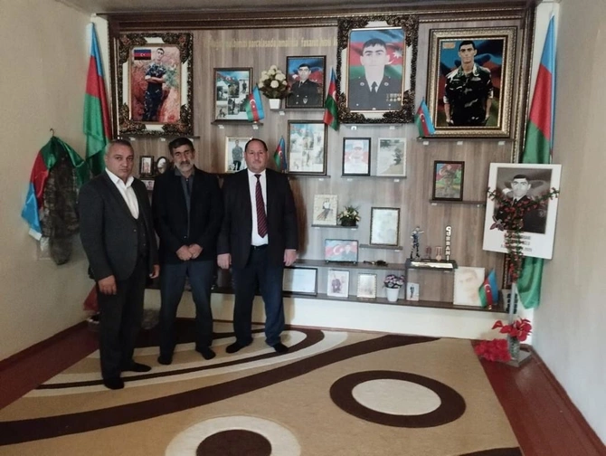 Füzulidən olan Vətən müharibəsi şəhidlərinin ailələri ziyarət olunub — FOTOLAR Füzulidən olan Vətən müharibəsi şəhidlərinin ailələri ziyarət olunub — FOTOLAR