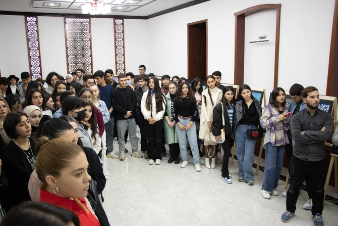 Qərbi Kaspi Universitetində sərgi keçirilib — FOTOLAR Qərbi Kaspi Universitetində sərgi keçirilib — FOTOLAR