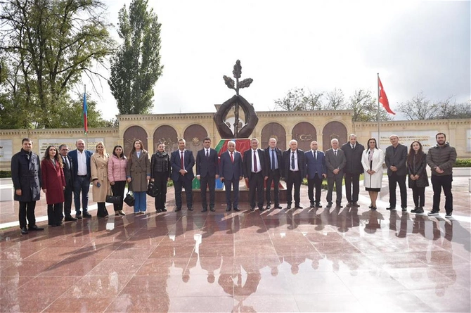 Qubada regional medianın inkişafına dair müzakirələr aparılıb — FOTOLAR