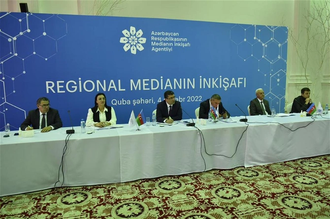 Qubada regional medianın inkişafına dair müzakirələr aparılıb — FOTOLAR