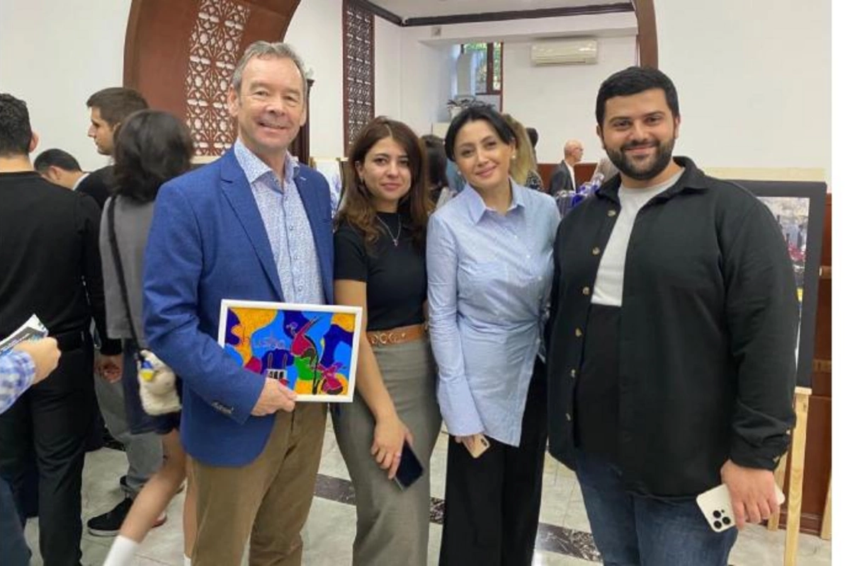 Qərbi Kaspi Universitetində sərgi keçirilib — FOTOLAR