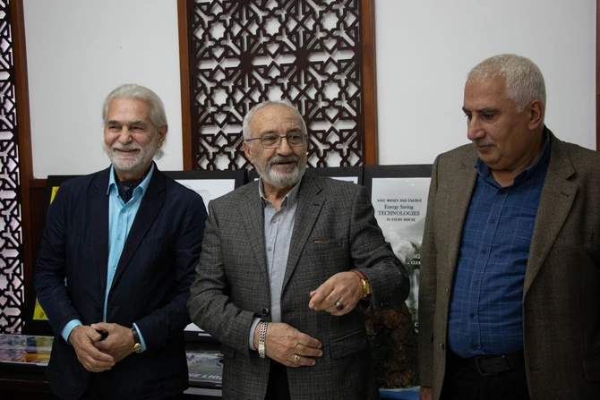 Qərbi Kaspi Universitetində sərgi keçirilib — FOTOLAR Qərbi Kaspi Universitetində sərgi keçirilib — FOTOLAR