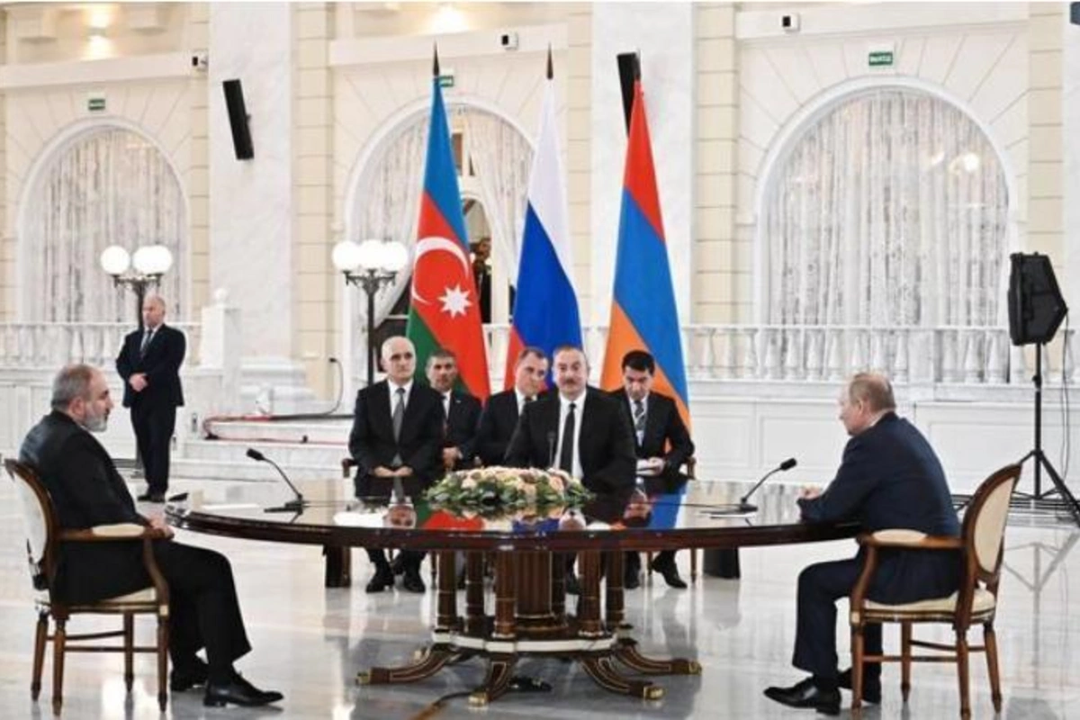 Azərbaycan, Rusiya, Ermənistan liderlərinin Soçi görüşündən yeni kadrlar — VİDEO