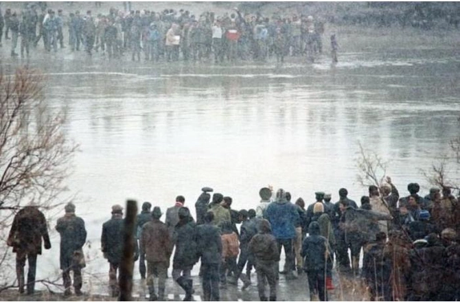 Çalxalanan İran və başını itirmiş molla rejimi...