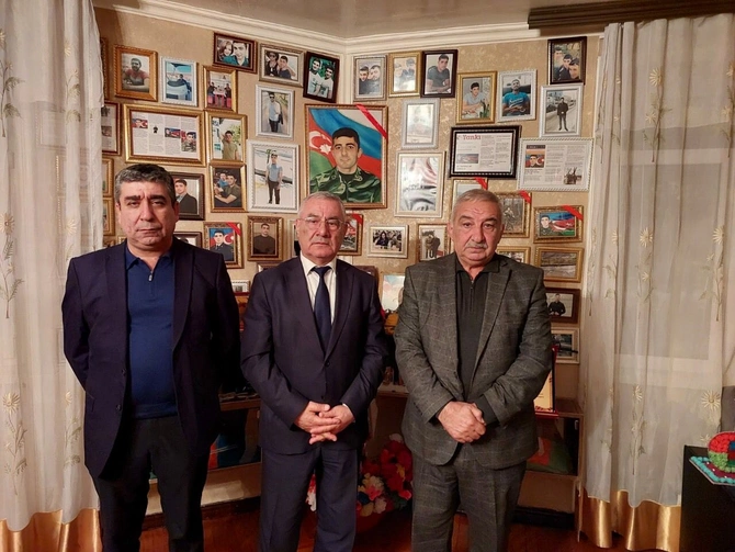 “Azərişıq” rəhbərliyi Zəfər Günü ilə bağlı şəhid ailələri və qazilərlə görüşlər keçirib — FOTOLAR