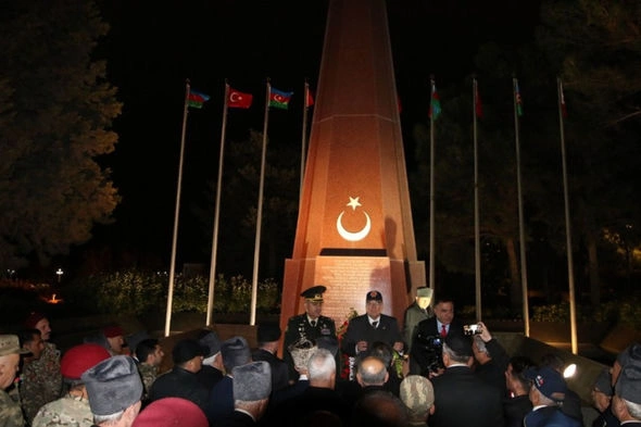 Türkiyəli qazilər Bakıya gəldilər — FOTOLAR