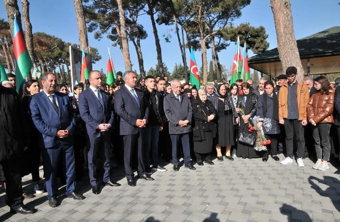 Abşeron rayonunda şəhidlər yad edilib — FOTOLAR