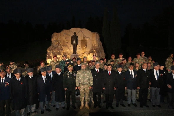 Türkiyəli qazilər Bakıya gəldilər — FOTOLAR